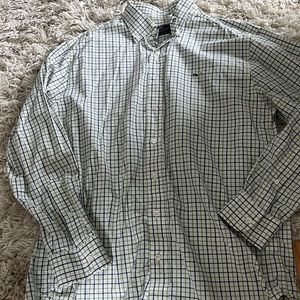 Vineyard Vines button down